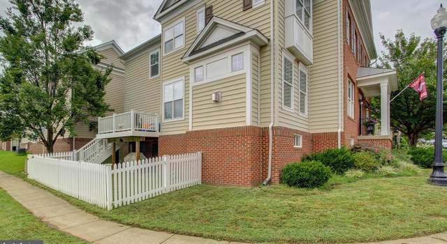 Photo of 8896 Song Sparrow Dr, Gainesville, VA 20155