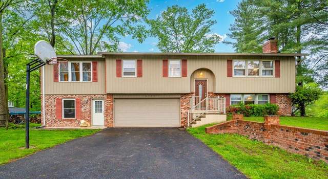 Photo of 18222 Candlewood Ln, Hagerstown, MD 21740