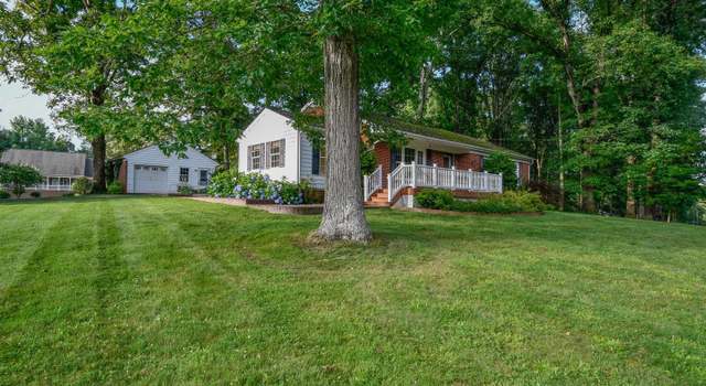 Photo of 199 Sanford Dr, Fredericksburg, VA 22406