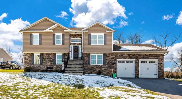 Photo of 15580 Wedgewood Dr, Greencastle, PA 17225
