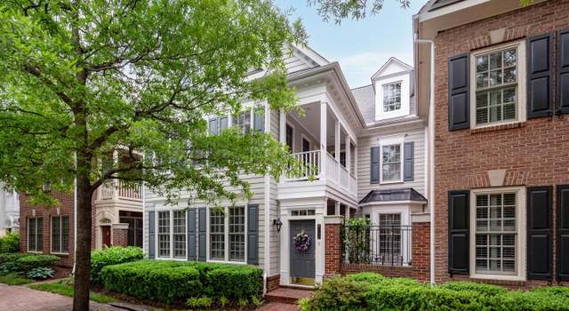 Photo of 1106 Roundhouse Ln, Alexandria, VA 22314