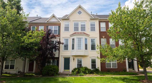 Photo of 20976 Kittanning Ln, Ashburn, VA 20147