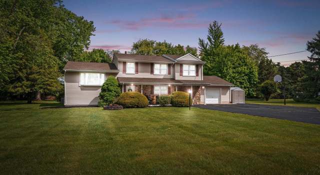 Photo of 73 Tindall Rd, Robbinsville, NJ 08691