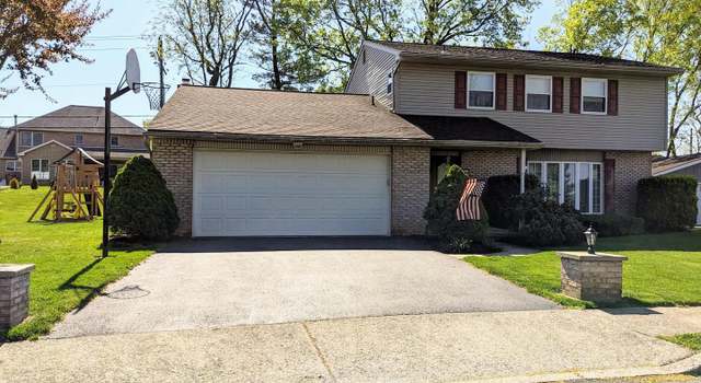 Photo of 1711 Elmhurst Dr, Whitehall, PA 18052