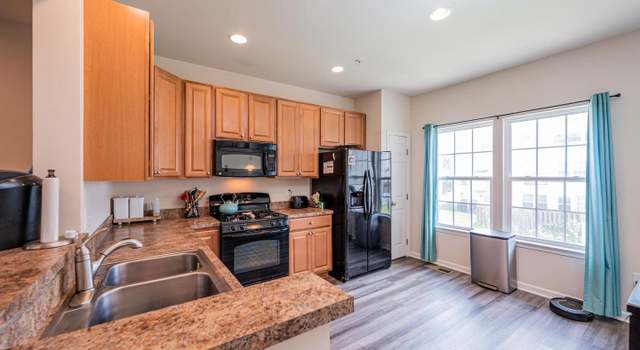 Photo of 2004 Spring Run Cir, Frederick, MD 21702