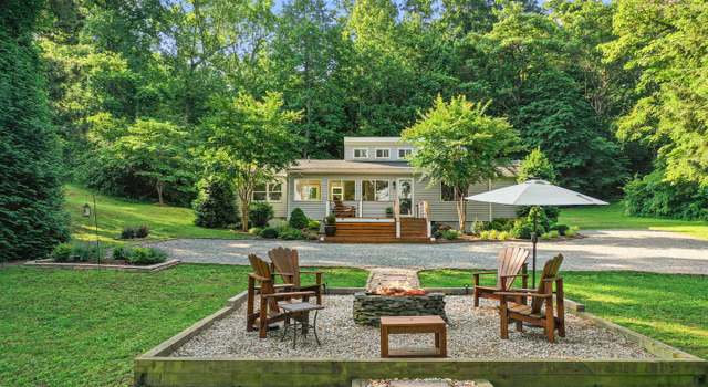 Photo of 285 Ferry Landing Rd, Dunnsville, VA 22454