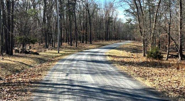 Photo of 6 Noland Ridge Dr, Slanesville, WV 25444