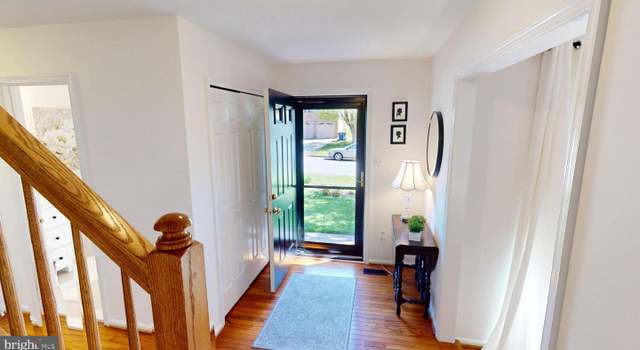 Photo of 206 Environs Rd, Sterling, VA 20165