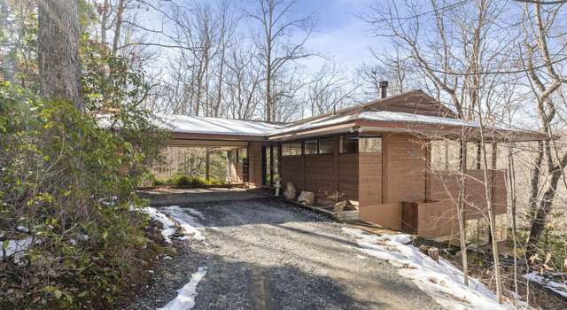 Photo of 11300 Occoquan Oaks Ln, Woodbridge, VA 22192