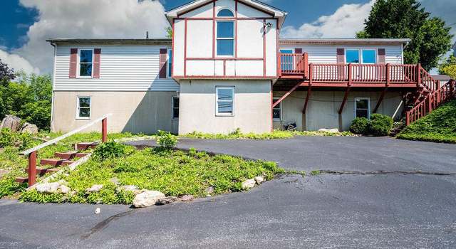 Photo of 27 E Spring St, Frackville, PA 17931