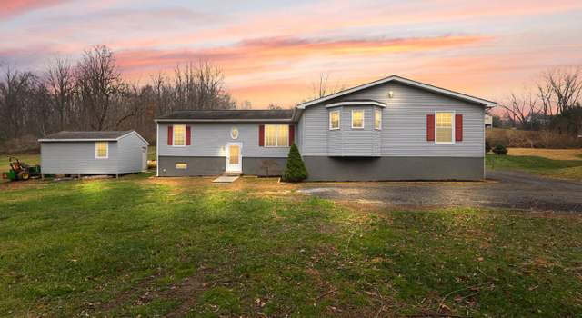 Photo of 124 N White Pine Trl, Delta, PA 17314
