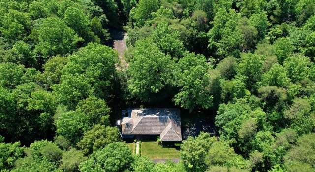 Photo of 8011 Woodland Hills Ln, Fairfax Station, VA 22039