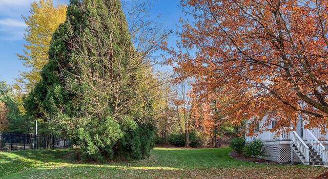 Photo of 1322 Rosepointe Dr, York, PA 17404