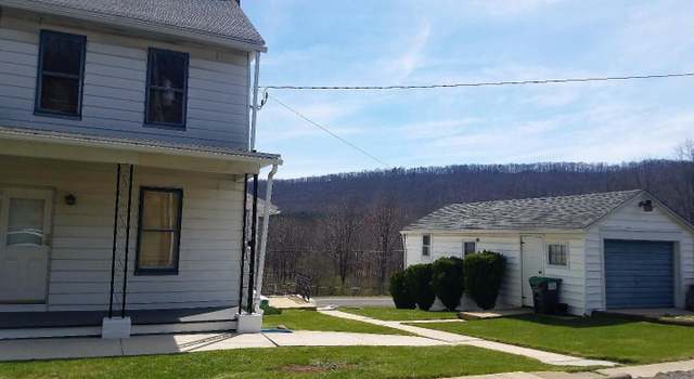 Photo of 386 E Liberty St, Schuylkill Haven, PA 17972