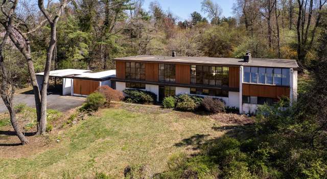 Photo of 70 Heather Ln, Princeton, NJ 08540