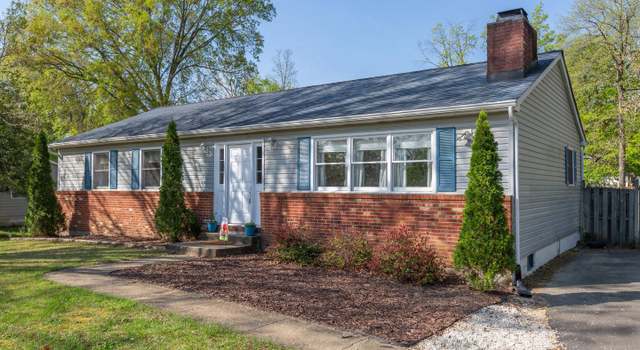 Photo of 25 Heritage Rd, Fredericksburg, VA 22405