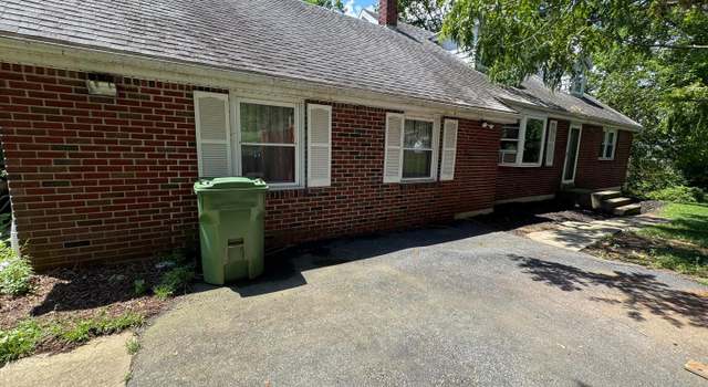 Photo of 406 S Willow St, Fleetwood, PA 19522