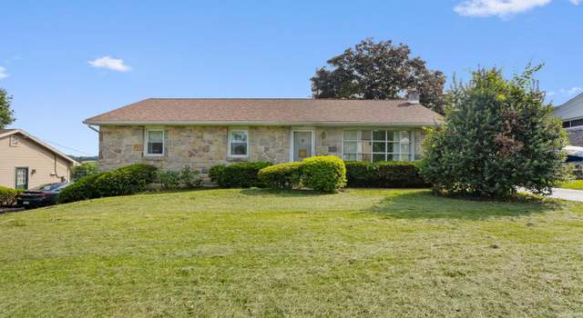 Photo of 688 Sylvan Dr, Pottstown, PA 19464