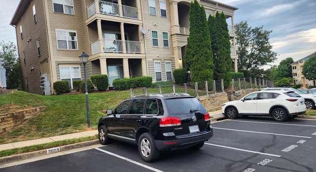 Photo of 1055 Gardenview Loop #204, Woodbridge, VA 22191