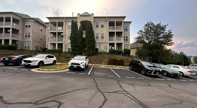 Photo of 1055 Gardenview Loop #204, Woodbridge, VA 22191