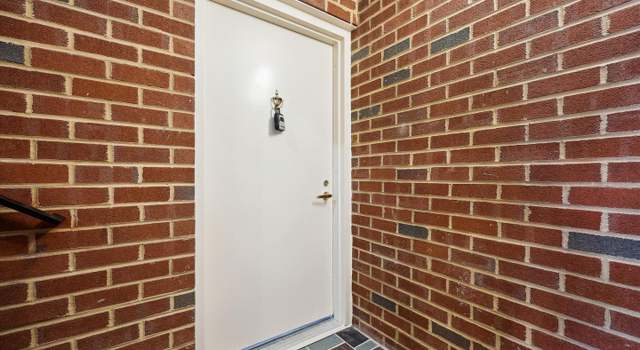 Photo of 828 Quince Orchard Blvd Unit 828-10, Gaithersburg, MD 20878