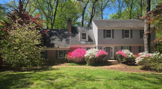 Photo of 18 Holly Branch Ct, Glen Arm, MD 21057