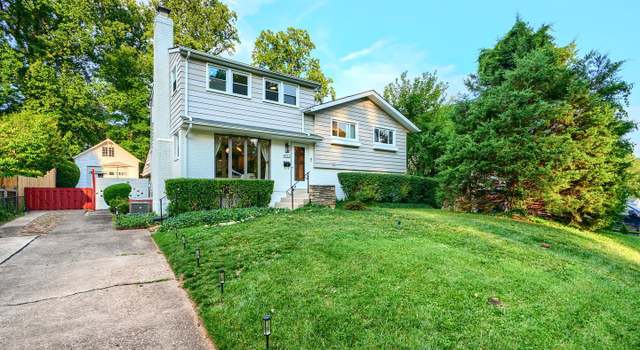 Photo of 9713 Holmhurst Rd, Bethesda, MD 20817