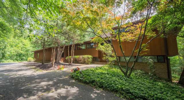 Photo of 1017 Towlston Rd, Mclean, VA 22102
