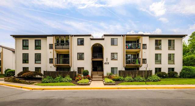 Photo of 615 Center St Unit T3, Herndon, VA 20170