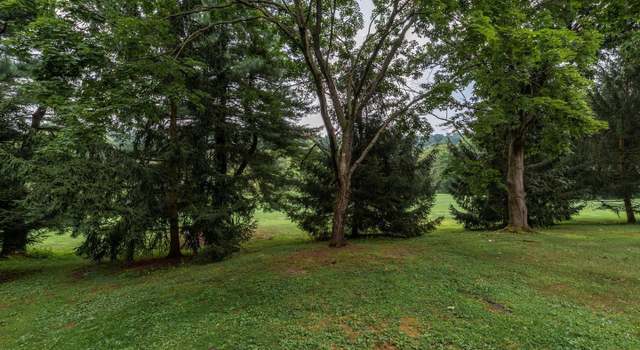 Photo of 11-D Fairway Rd, Reading, PA 19607