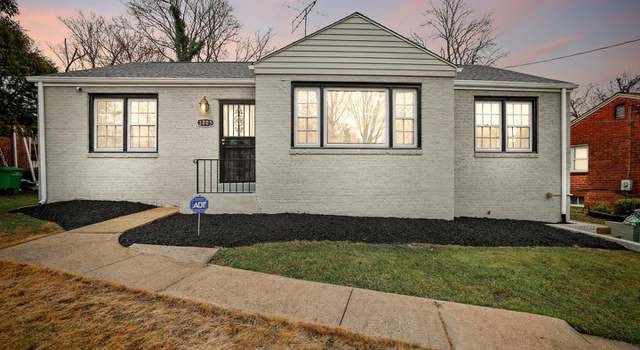 Photo of 3005 Fairlawn St, Temple Hills, MD 20748