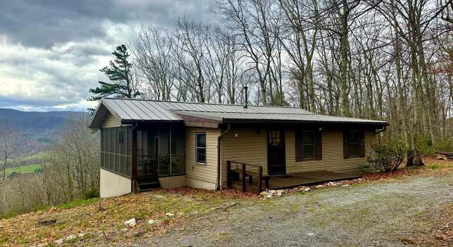 Photo of 1402 High Valley Dr, Franklin, WV 26807