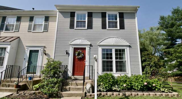 Photo of 1025 Smartts Ln NE, Leesburg, VA 20176