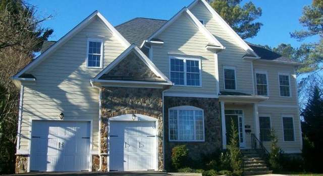 Photo of 2050 Great Falls St, Falls Church, VA 22043