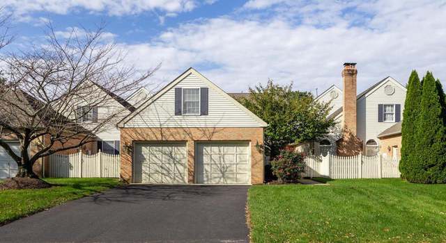 Photo of 412 Windrow Clusters Dr, Moorestown, NJ 08057