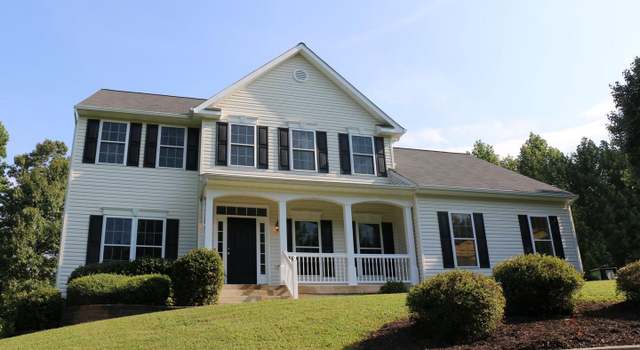 Photo of 27 Battery Ridge Dr, Fredericksburg, VA 22405