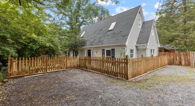 Photo of 413 Grove Ave, Washington Grove, MD 20880