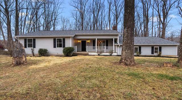 Property at 6134 Lee Hwy, Warrenton, VA 20187, 4 beds, 2 baths