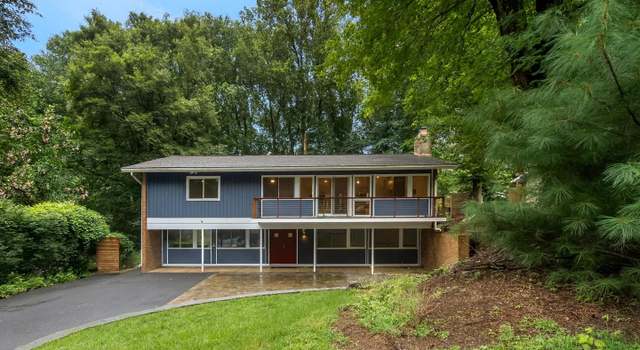 Photo of 7614 Hamilton Spring Rd, Bethesda, MD 20817