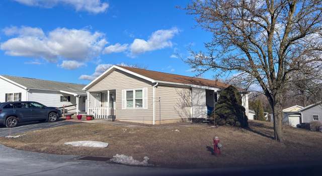 Photo of 65 Westview Ter, Womelsdorf, PA 19567