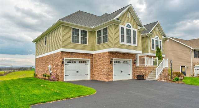 Photo of 7 Raven Way, Shippensburg, PA 17257