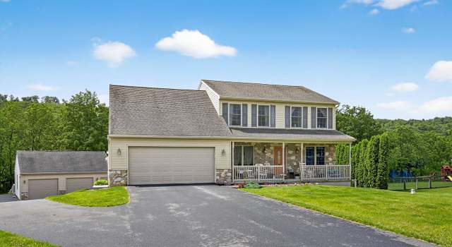 Photo of 32 Fairway Dr, Jonestown, PA 17038