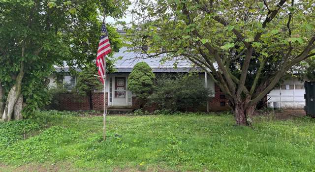 Photo of 740 S Custer Ave, New Holland, PA 17557