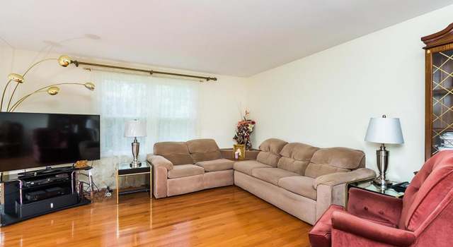Photo of 16517 Raven Rock Dr, Gaithersburg, MD 20878
