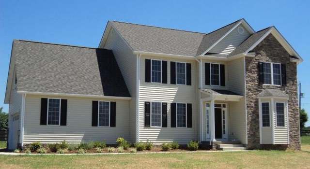 Photo of 12 Chet Adkins Ct, Fredericksburg, VA 22405