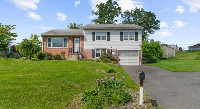 Photo of 521 Swamp Creek Rd, Bechtelsville, PA 19505