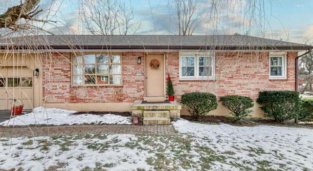 Photo of 1079 Princeton Dr, Hummelstown, PA 17036