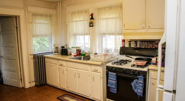 Photo of 321 Parkway Ave, Trenton, NJ 08618