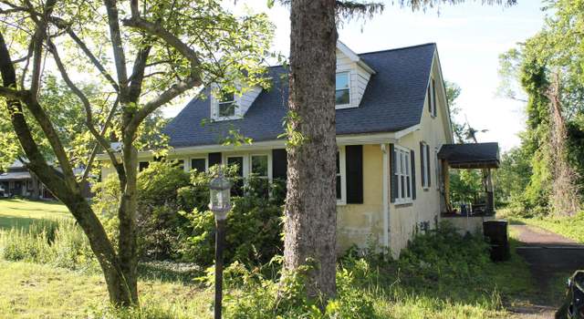 Photo of 2042 Upper Ridge Rd, Green Lane, PA 18054