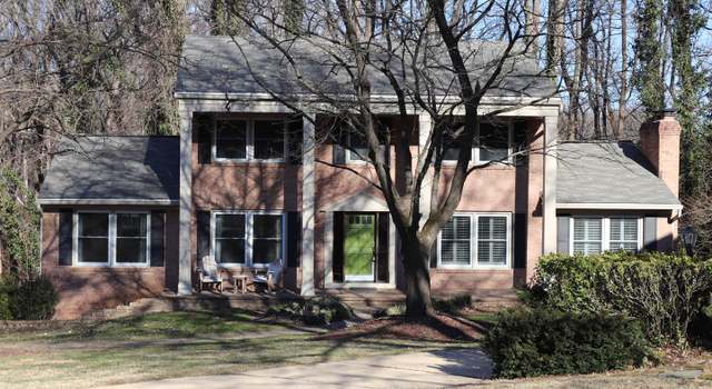 Photo of 1588 Forest Villa Ln, Mclean, VA 22101